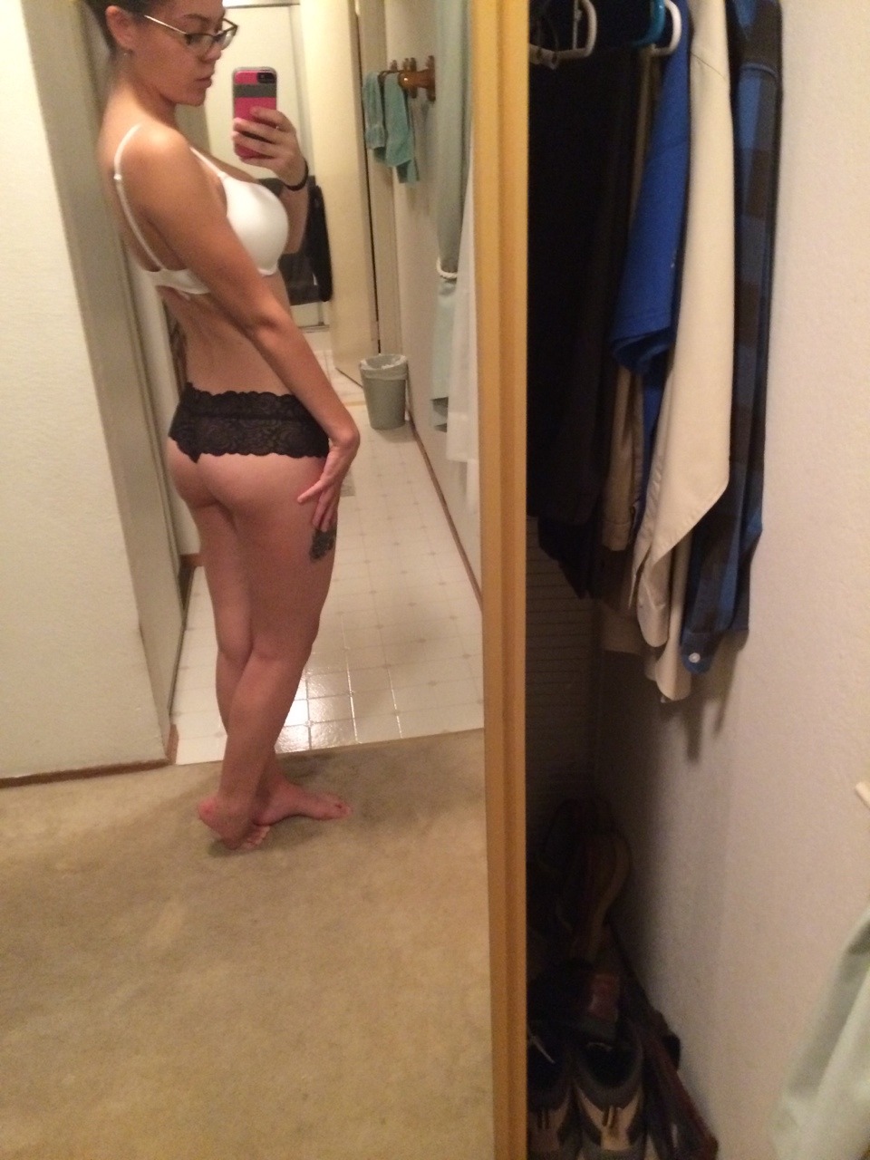 savingthrowvssexy:   thatcoolkidmarissa.tumblr.com/  Sexy. 