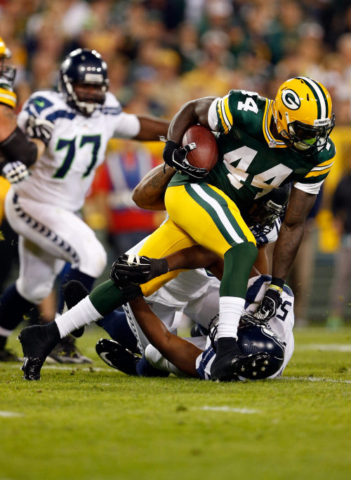 fyeahgreenbaypackers:  09.20.2015 Packers vs Seahawks - Packers win 27-17 and move to 2-0