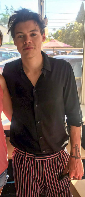theharrydaily:Harry in LA recently (x,x)
