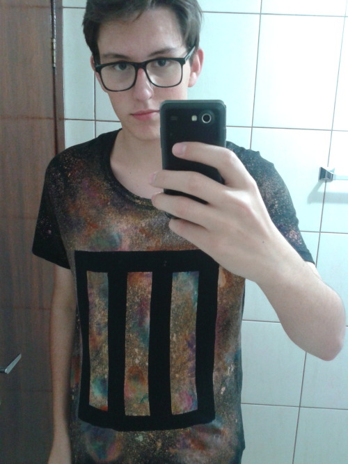 yelyahwilliams:  thedaciuk:  My T- Shirt is ready for the show.     Countdown starting NOW!  DIYDIYDIYDIYDIYluv