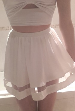 anpan-and-fashion:  Just ordered this skirt