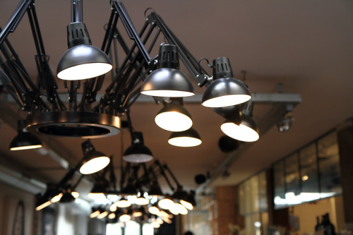 ‘Mazzo’ restaurant’s industrial-chic aesthetic shines through its lighting&hel