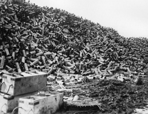 historicalfirearms: Somme Bombardment Begins On the 24th June 1916, the British Army began its large