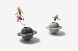 staceythinx:Saturn vases by Kim Hyunjoo