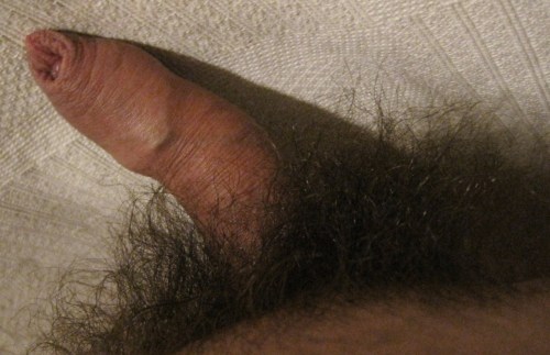 beardburnme:  Severely in lust with this one. Thanx for the submit sexy!!!!