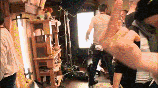 dsetnavrec:  fergie-fergs:  just Bilbo Baggins flipping you off Part 2   Haha