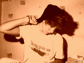 tears-caressing-my-face:  MY FAVORITE GIFT EVEEEER :) &lt;333 . LOVE THIS BOY