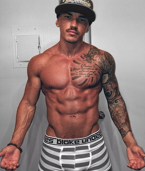 dyedclothes:  flashback.