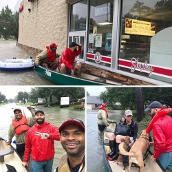 caitlinmaghan:  stateofdecline79:  southernsideofme:Texans have shown the world what Humanity is  And thank you Cajun Navy for the help you guys are fucking heros!  Who is the Cajun Navy?   The Louisiana volunteers who brought all their boats 