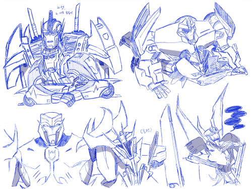 omnia-volo:  doodle time-  tfp bot’s too hard to draw.