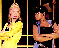 hoodkage:  k-i-l-l-a-p-a-m:  eurotrottest:  SHAAAAAADE  The last gif 😂😂😂😂