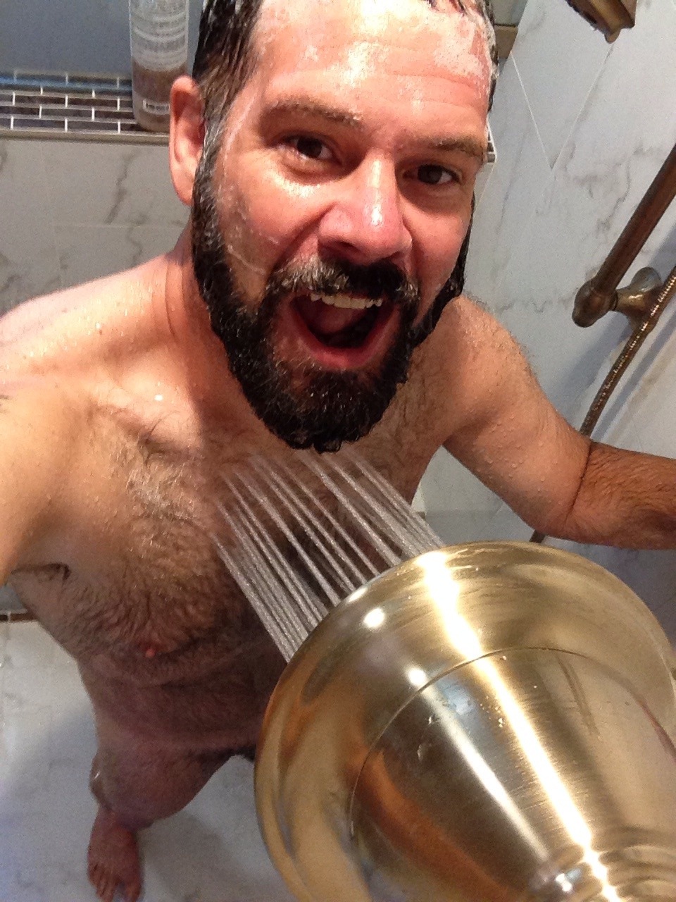 furman2020:  Best part of going away for a few days is trying out a new shower!!