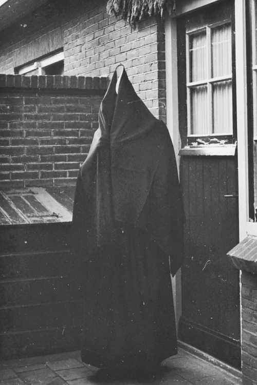 veiligplekje:Traditional funeral-wear from Holland and Friesland, the NetherlandsTop, left to right: