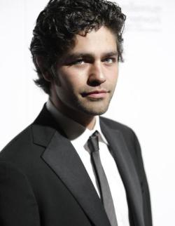 allmalecelebs:  Adrian Grenier