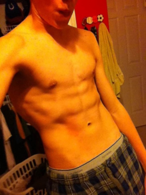 amateur-twink-ass:   Totally Free Gay Cams (Free Shows 24/7)  Follow My Twink Butt Blog :)  
