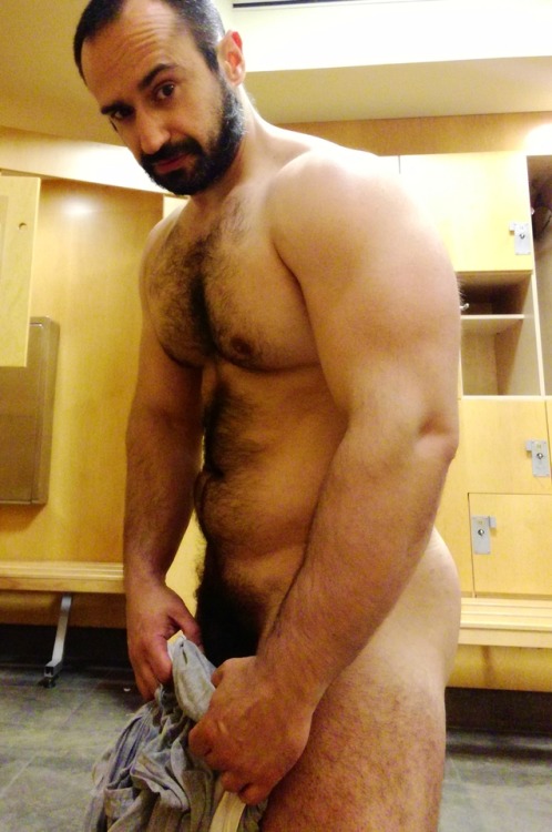 masterjoao:  What the fuck are you looking at, bitch?Come worship me