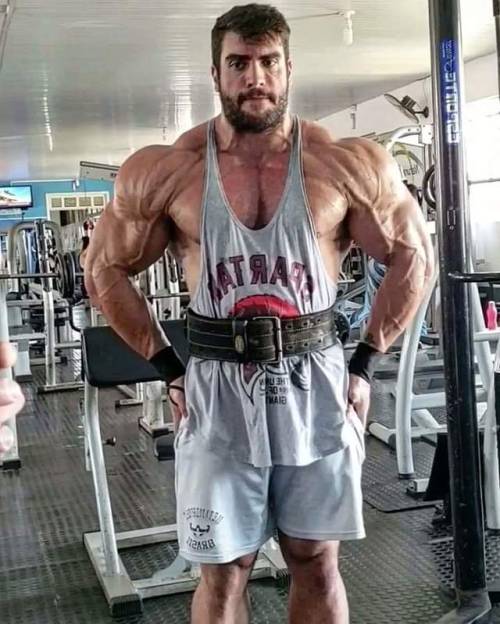 Sex perfectmusclemen:  Felipe Mattos Please repost pictures