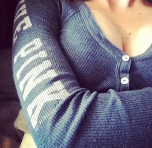 malibuangel777 - Am I That Girl That You Dream Of?