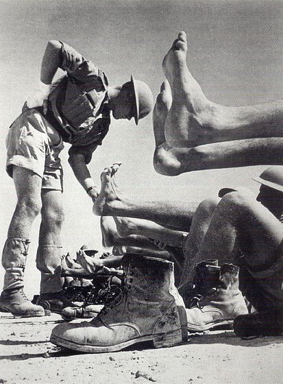 manlet-oppressor:peashooter85:Foot inspection of the British 7th Armoured Division, North Africa, Wo