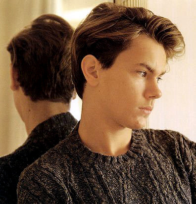  River Phoenix photographed by Yoshi O’hara, 1988. 