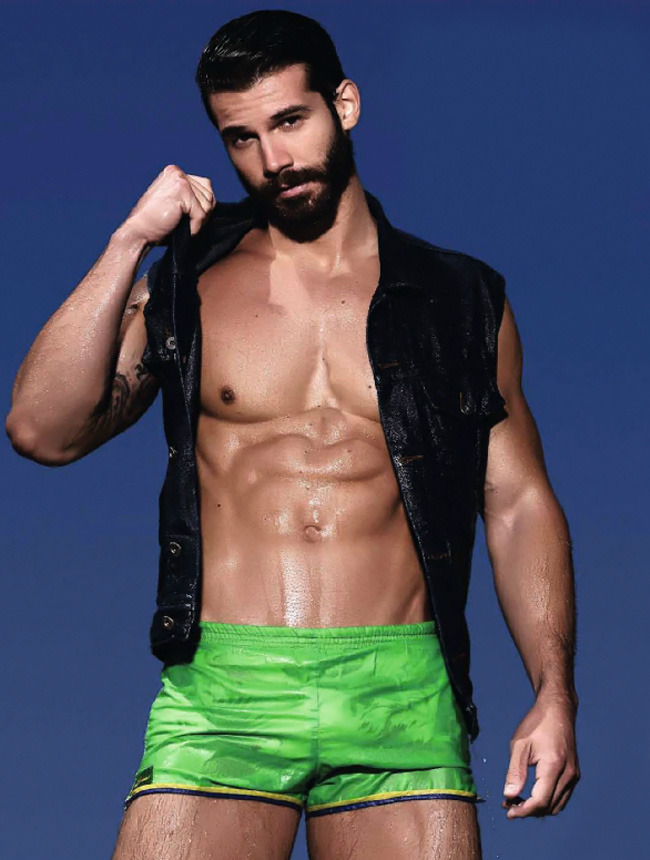 menloveshortshorts:  Lime Shorts 