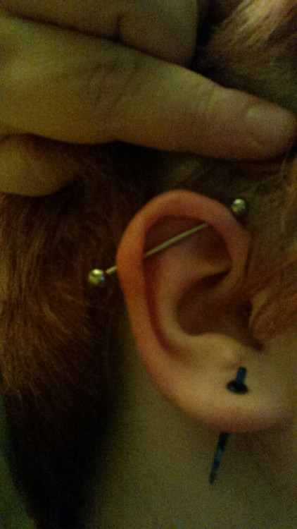 the-king-drake:For those of you I haven’t shown or told I got a new piercing. It’s the most painful thing ever.   cutie! :D