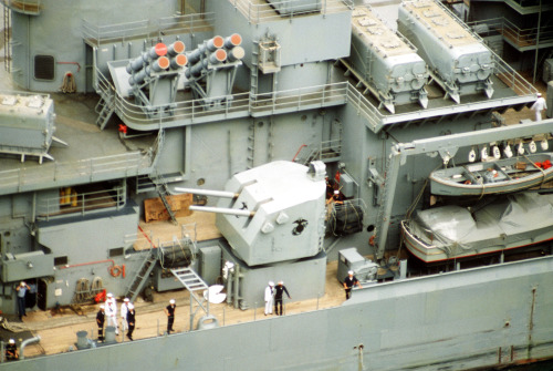 Porn photo poirtland:A 5″/38 turret on USS New Jersey.