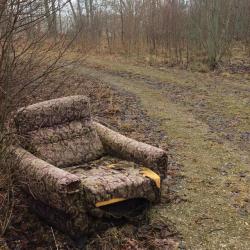 abandonedandurbex:  Abandoned furniture [2448x2448]  Source: https://openpics.aerobatic.io/ 