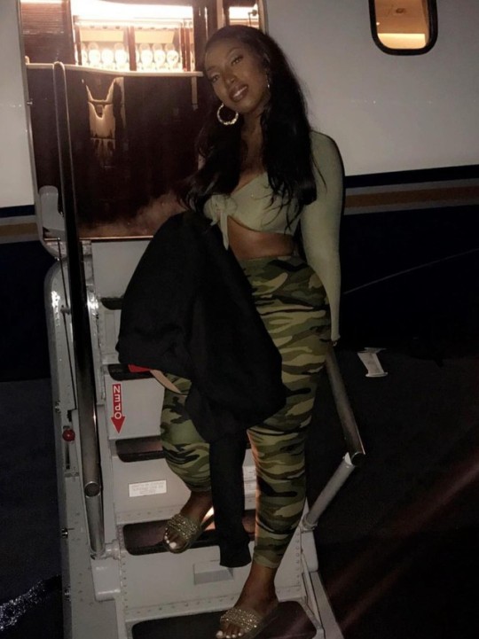 kingjazziedad:  CurvyLicious Mamita 💚 💜 💚 DeliciouslySexy. Curvy. BigBootiDelicious Mami.Ms CrisanaMariyah ❤️ 💜 💙 