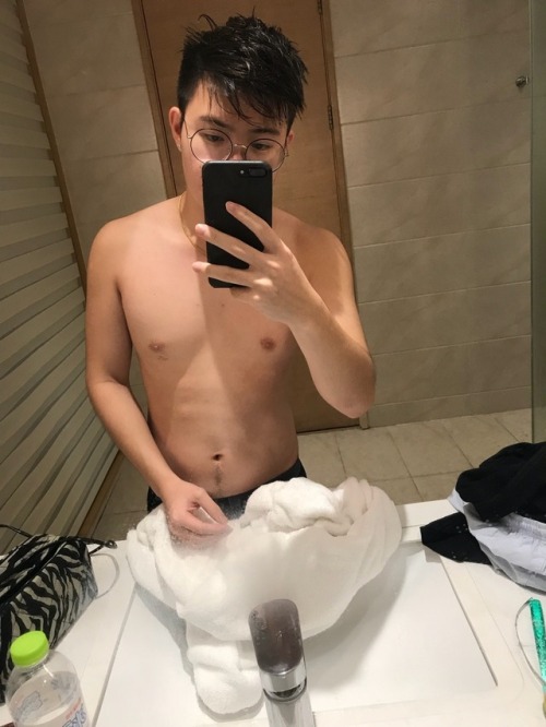 jackd-myx:  ‘What’s up, how do I look in my undies?’ –    jackd-myx  