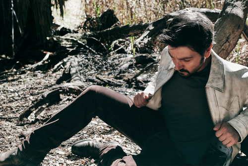 diegolunadaily: Diego Luna by Beau Grealy | C California Style &amp; Culture Magazine 