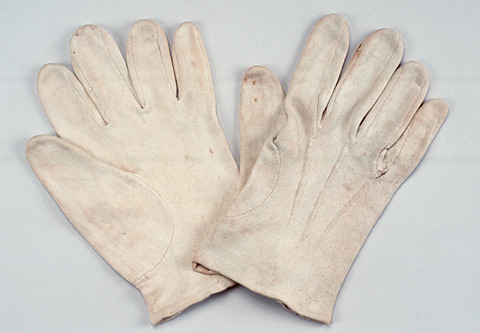 Gloves c. 1820 [x]