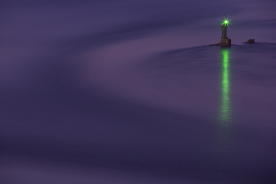 sapphire1707:  lighthouse by 708Ikeda