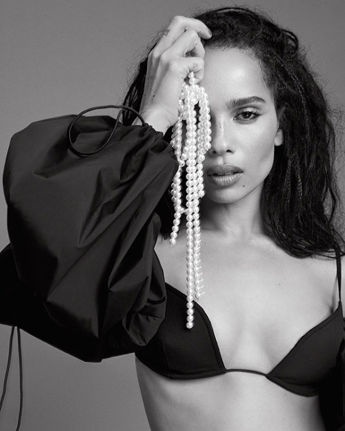 beallright:Zoë Kravitz photographed by Paola Kudaki for ELLE Magazine (2020)