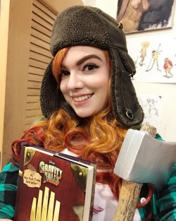 mssarahhunter:For those of you wondered what I would look like as a redhead, here is my Wendy Corduroy cosplay from yesterday’s workshop with @modeldrawingcollective. Thank you, Neal, for the journal! (at The Animation Guild, IATSE Local 839)