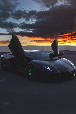 stayfr-sh:  Aventador Sunset 