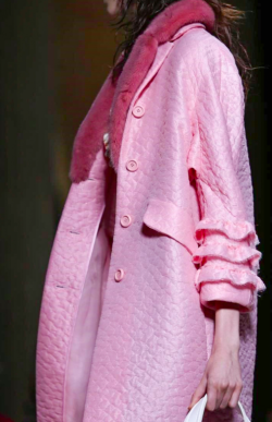 gemmiu:  Miu Miu SS15 close up of finale