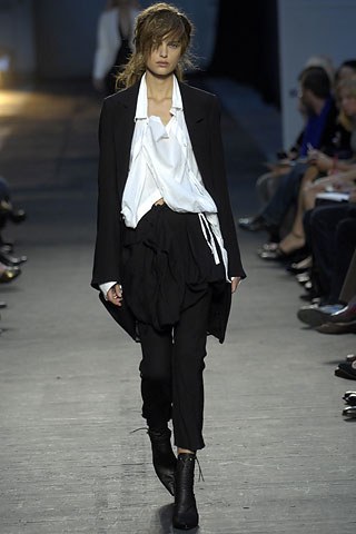 caramelizee:     unkept late 18th century poet looks from Ann Demeulemeester S/S RTW 2007 