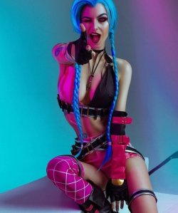 love-cosplaygirls:  Jinx by Katie Kosova