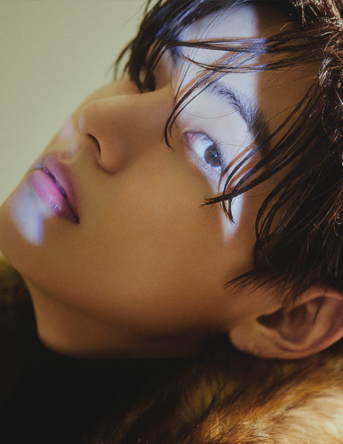 Sex jung-koook:    taehyung for weverse magazine pictures