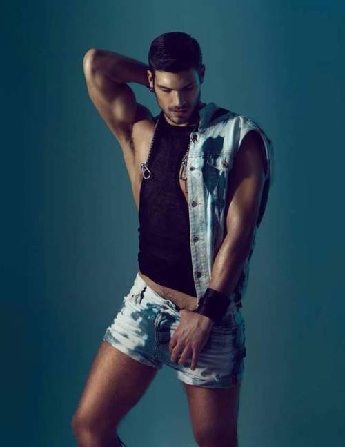 Of Twinks and Men
