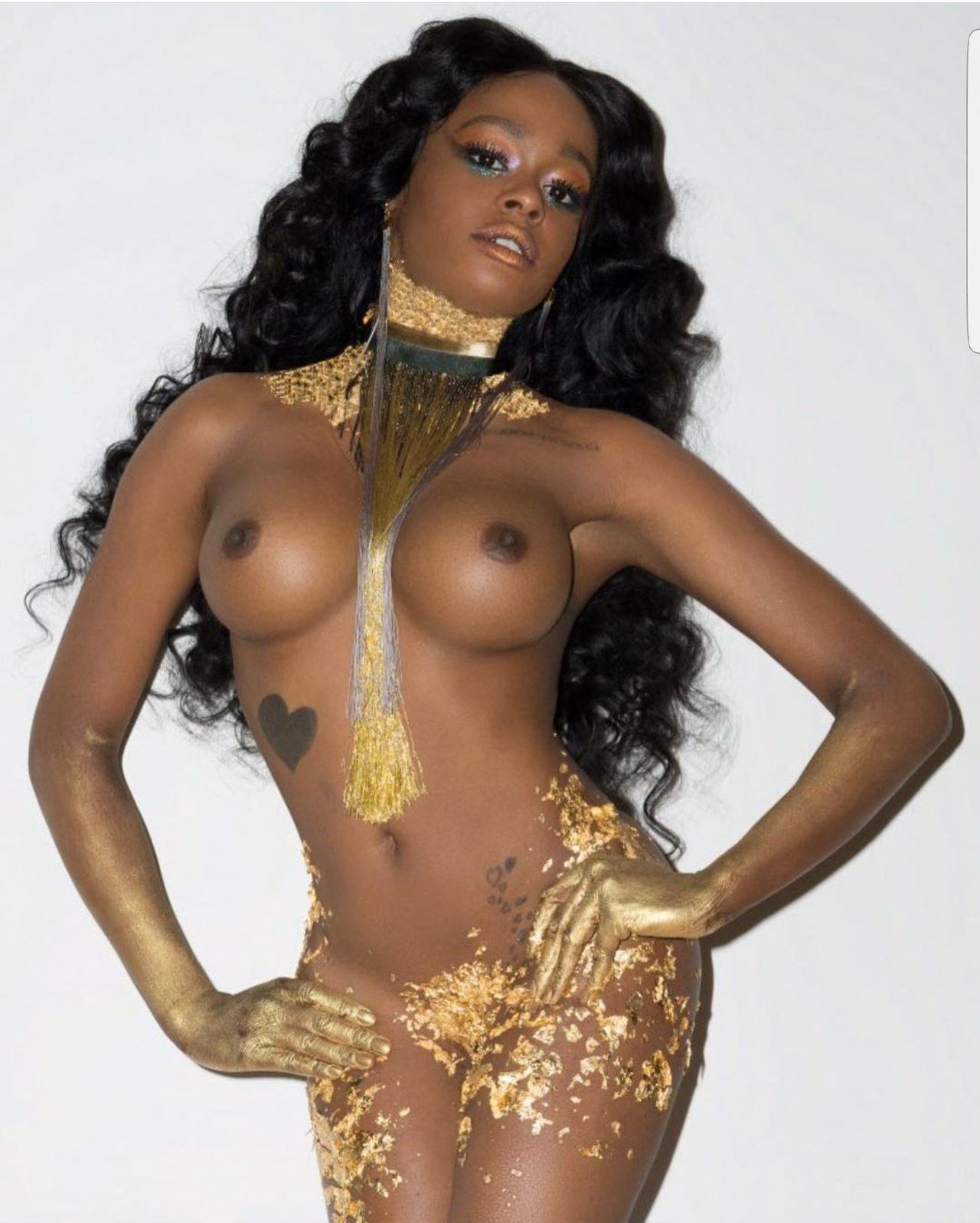 chocolatynipples:  Azealia Banks nude to promote her new album.looks way better than