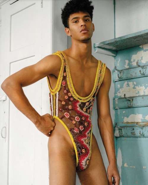 66lanvin:christos:Hector Diaz by Cody Chandler – GAYLETTER #8Oh, MEET me AT the FOUNTAIN, shov