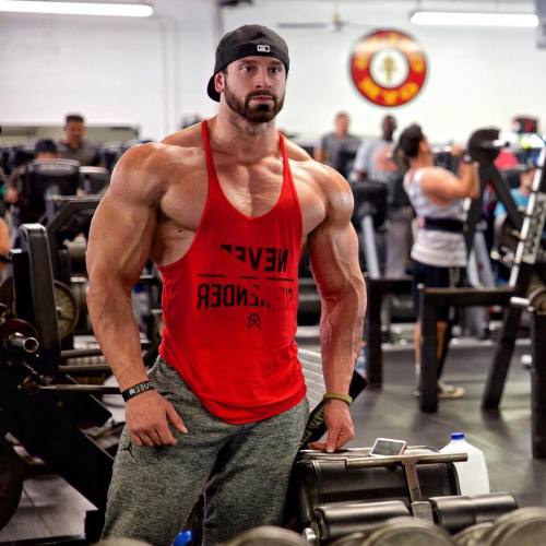 muscle-addicted:  Bradley Martyn