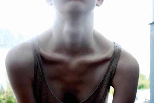 criselefantina:  Collar Bones !!!