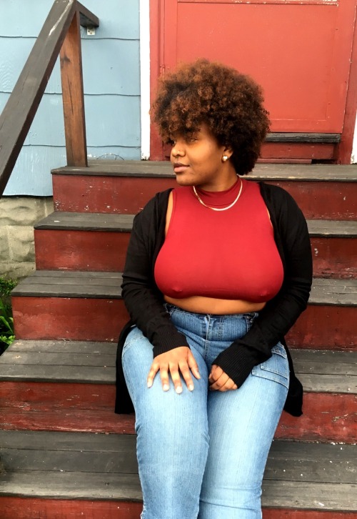 kingjaffejoffer:  90svigilante:Few poses and candids for Melanin Monday ✨👀👀👀👀👀