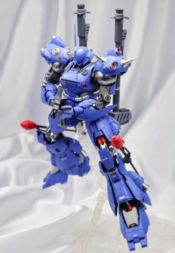 gunjap:  MG 1/100 MS-18E Kampfer Ver.Evo