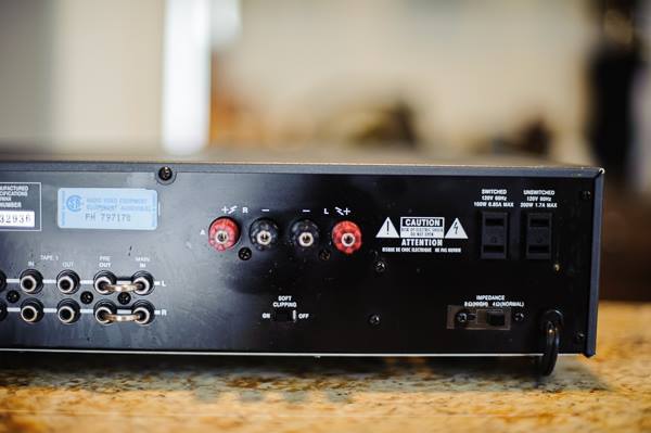 NAD 302 Amplifier