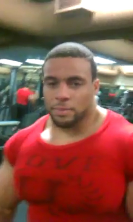 biglars21: drwannabe:  bast10n:  Jovann Rushing  AKA Yohon  look at that chest  ​Jovann Rushing