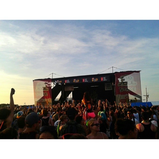 Because we did this right. Simply had to post this crowd shot.
#warpedtour #orlando #summertime (at Central Florida Fairgrounds & Expositions Park)